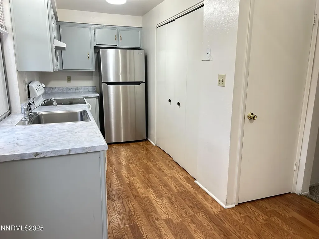 828 Woodglen Sparks NV 89434