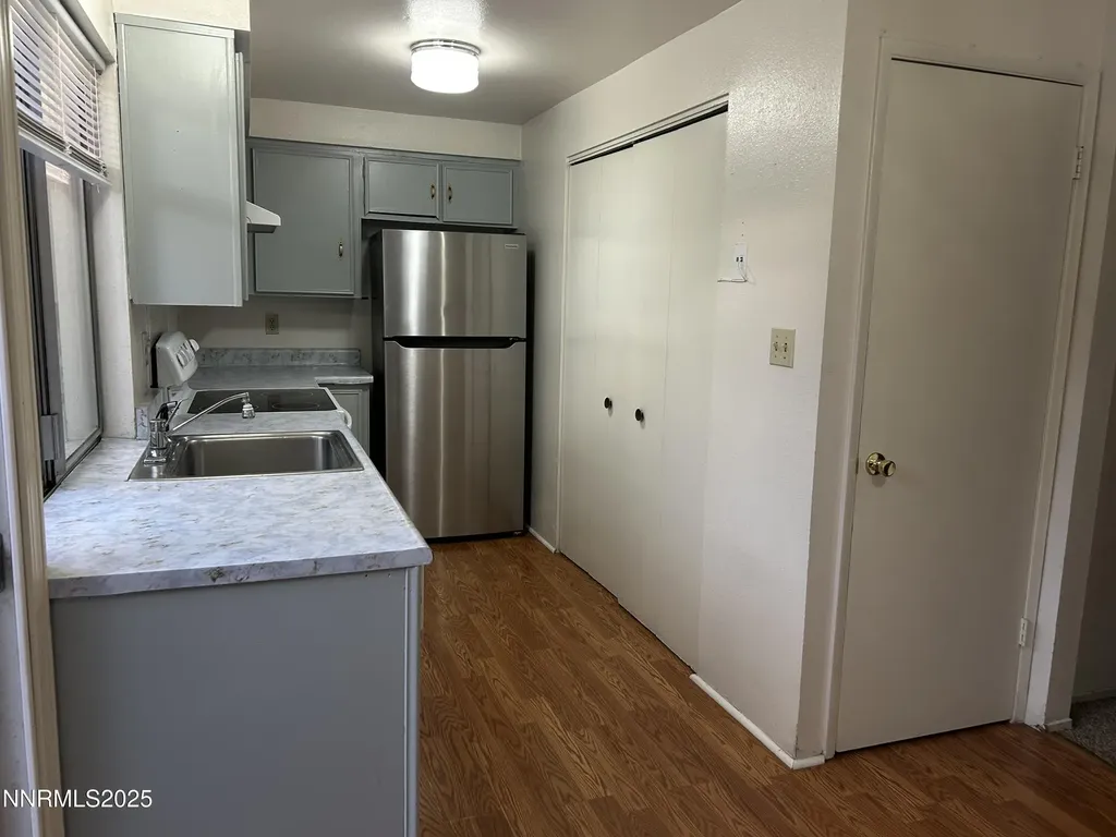 828 Woodglen Sparks NV 89434