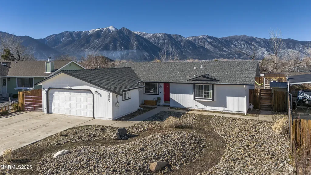 1422 Patricia Gardnerville NV 89460