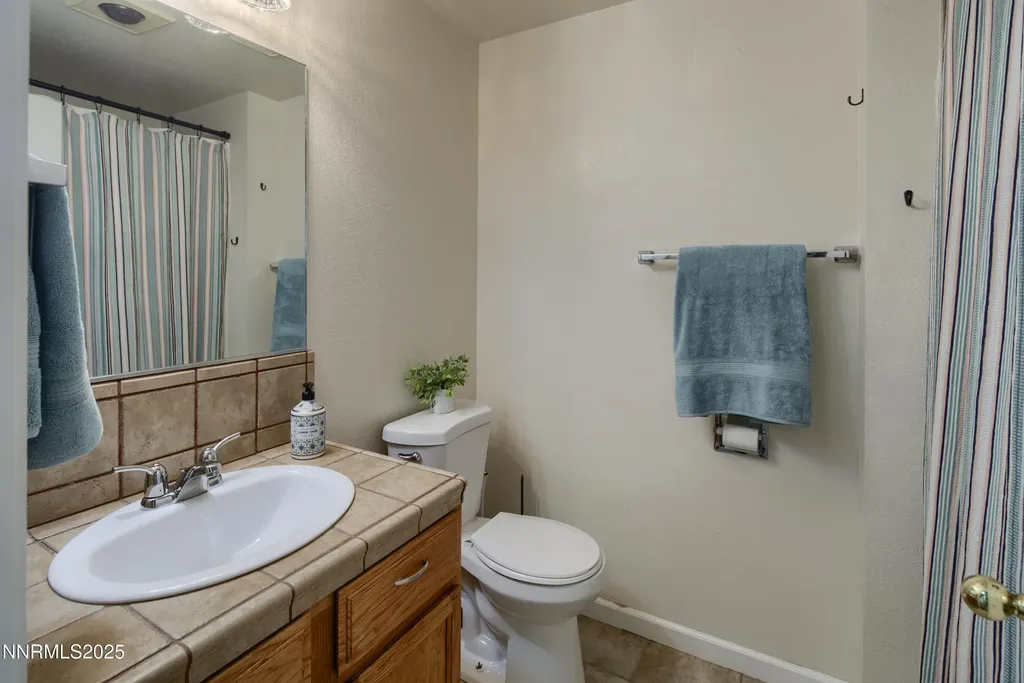 1422 Patricia Gardnerville NV 89460