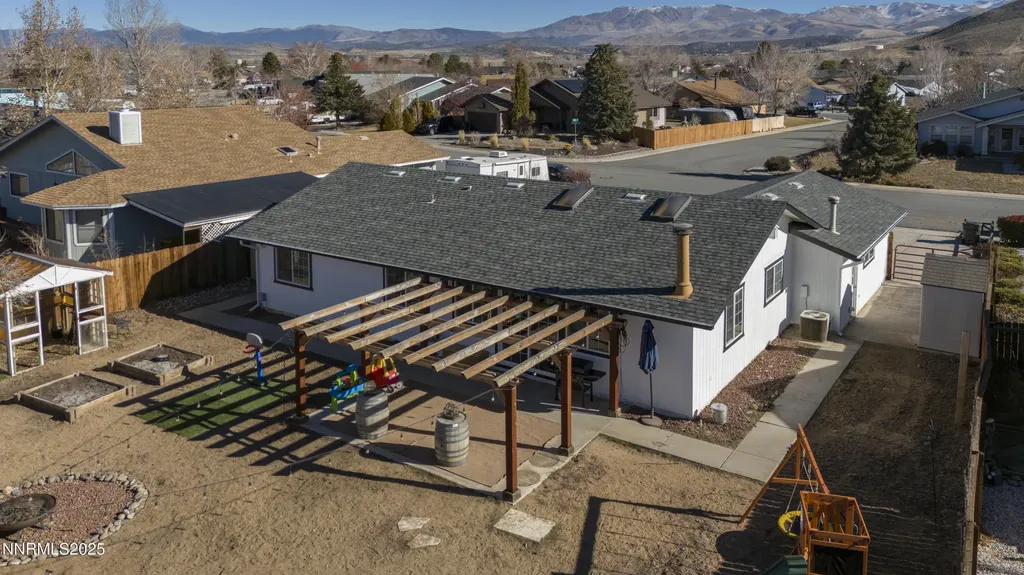 1422 Patricia Gardnerville NV 89460
