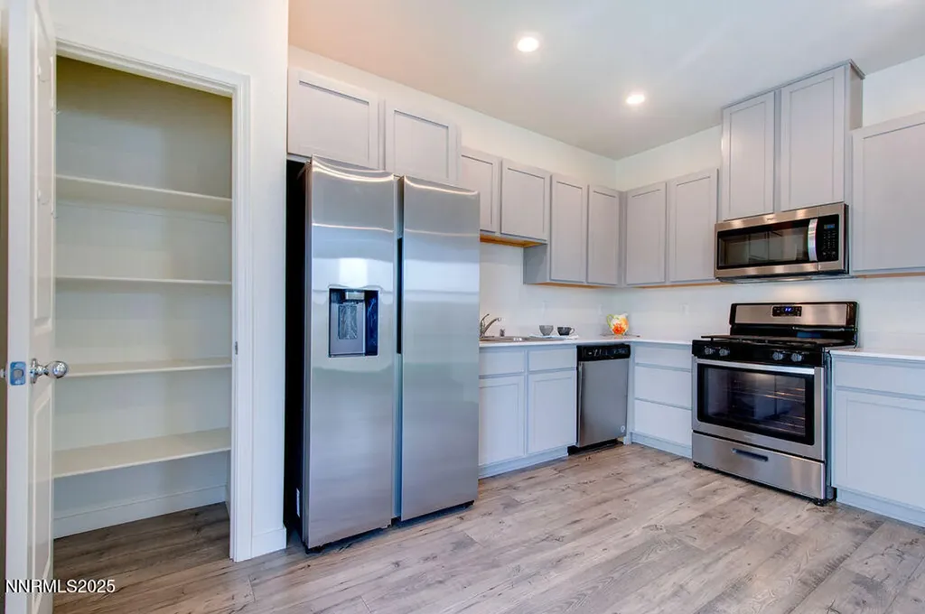 604 Selene Moon Reno NV 89506