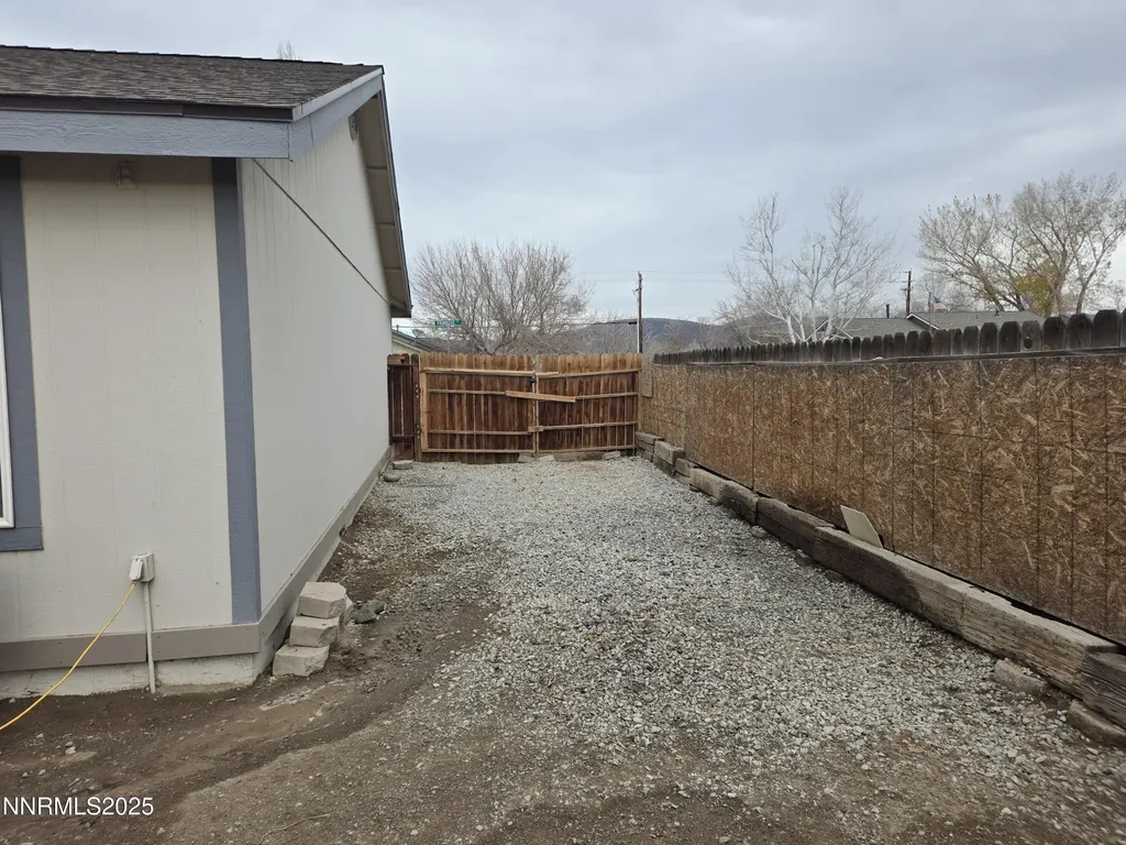 117 Primrose Fernley NV 89408