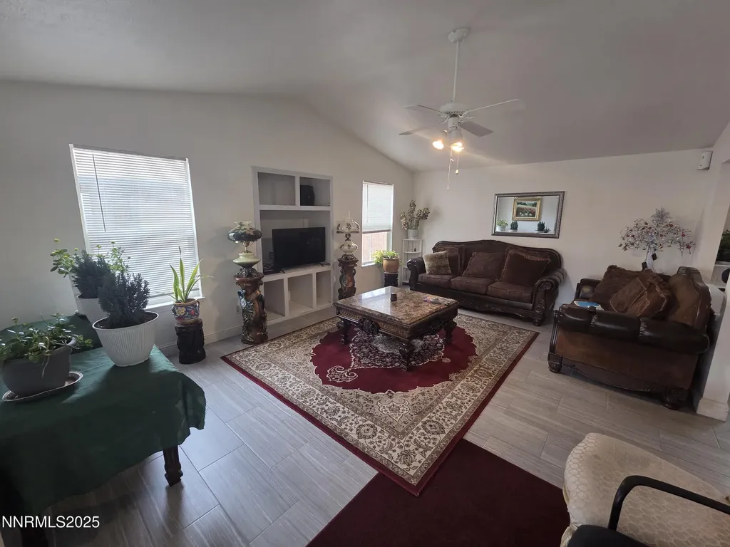 117 Primrose Fernley NV 89408