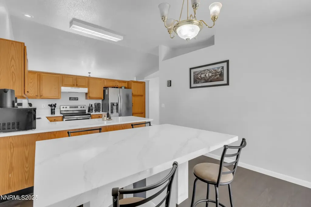 7008 Mozart Sun Valley NV 89433