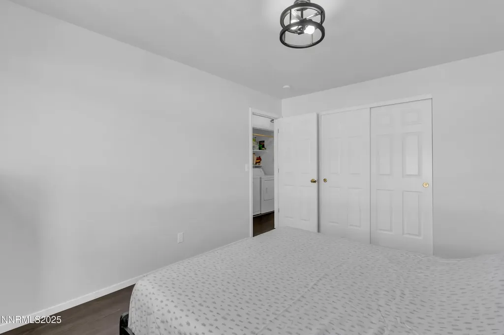 7008 Mozart Sun Valley NV 89433