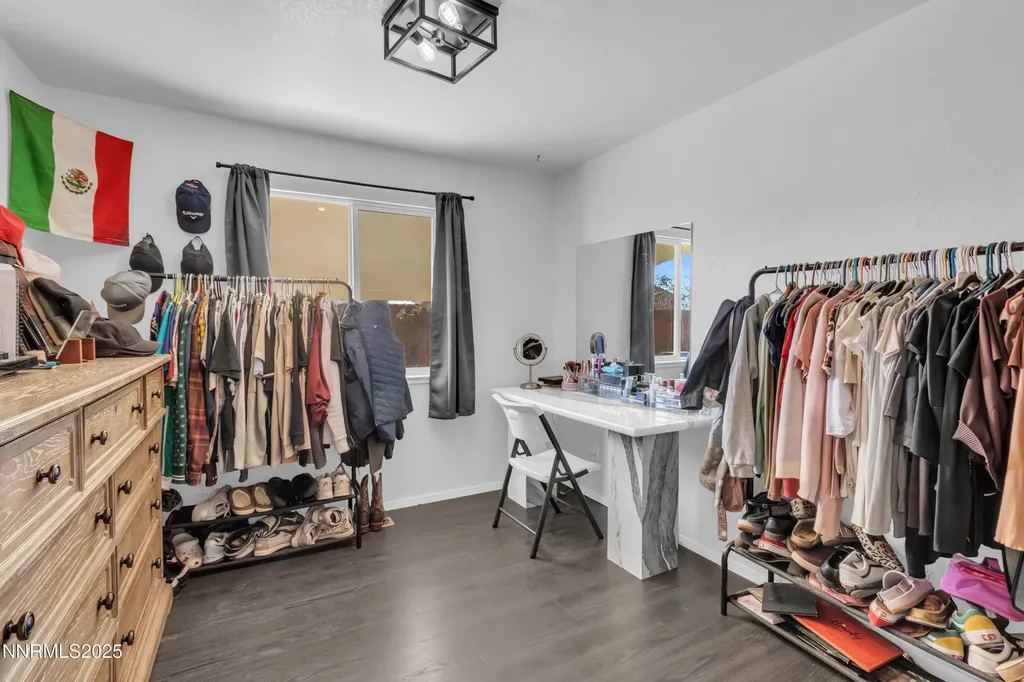 7008 Mozart Sun Valley NV 89433
