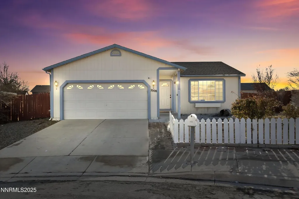 7008 Mozart Sun Valley NV 89433