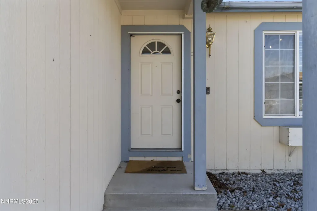 7008 Mozart Sun Valley NV 89433