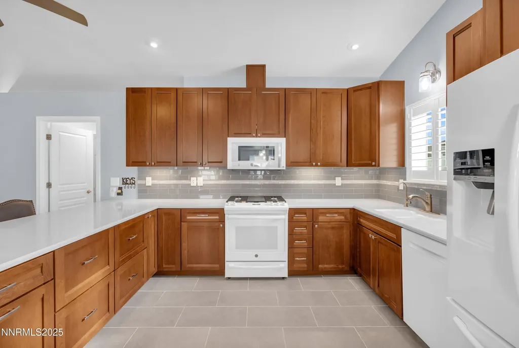 1370 White Bluffs Fernley NV 89408