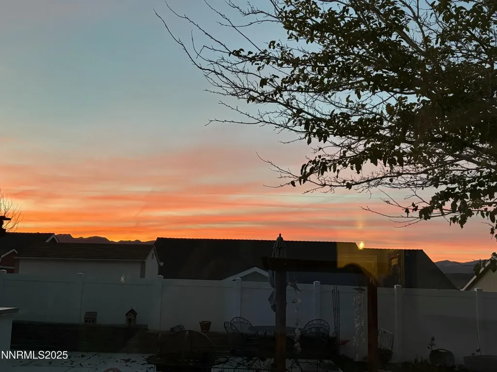 1370 White Bluffs Fernley NV 89408