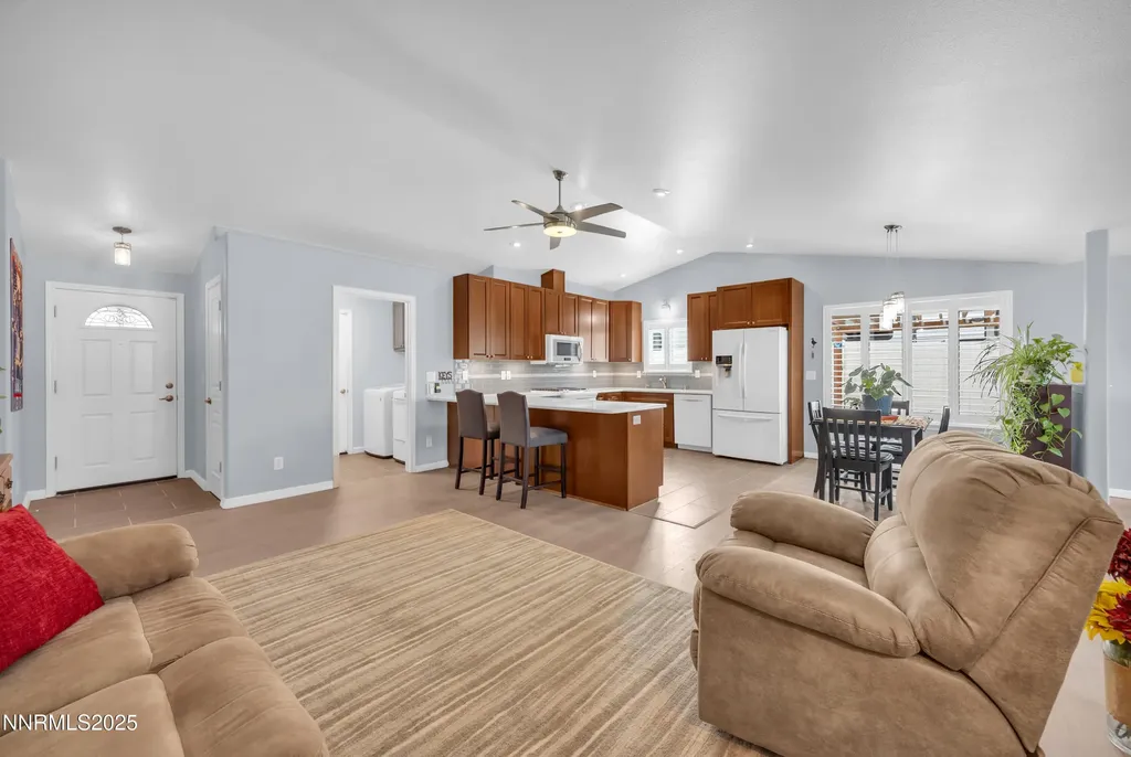 1370 White Bluffs Fernley NV 89408