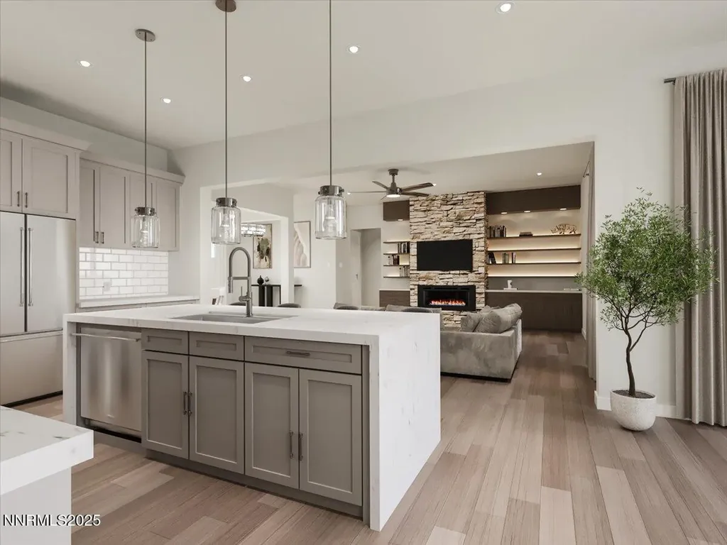 2756 Squires Minden NV 89423