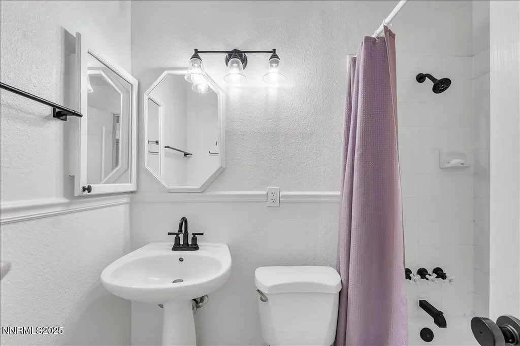 745 Akard Reno NV 89503