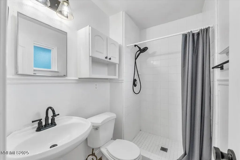 745 Akard Reno NV 89503