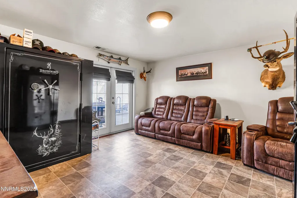1775 Mizpah Winnemucca NV 89445