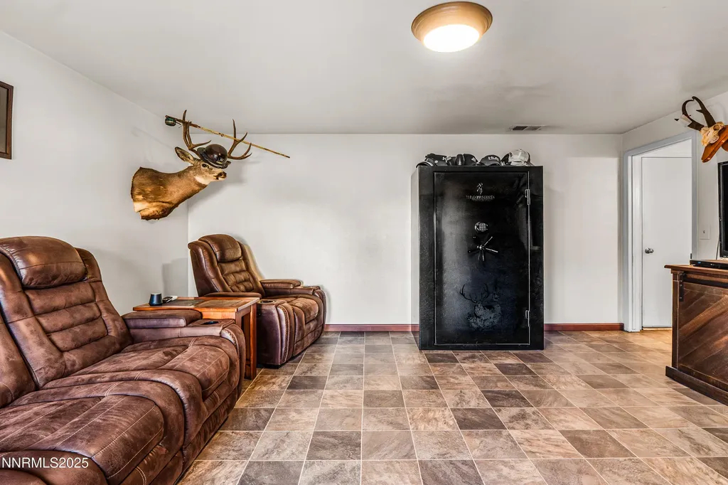 1775 Mizpah Winnemucca NV 89445