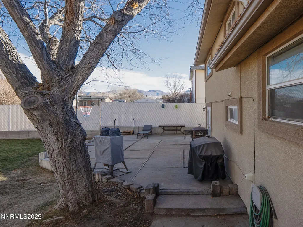 1775 Mizpah Winnemucca NV 89445