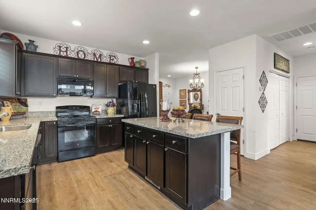 985 Floral Ridge Sparks NV 89436