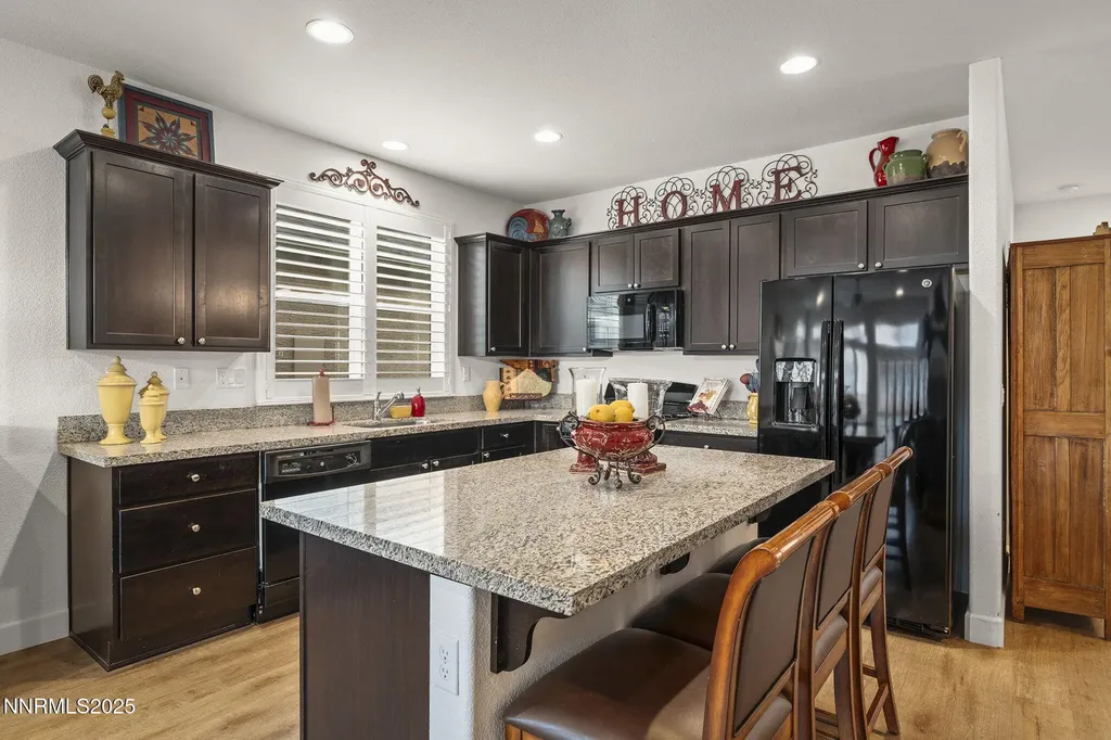 985 Floral Ridge Sparks NV 89436