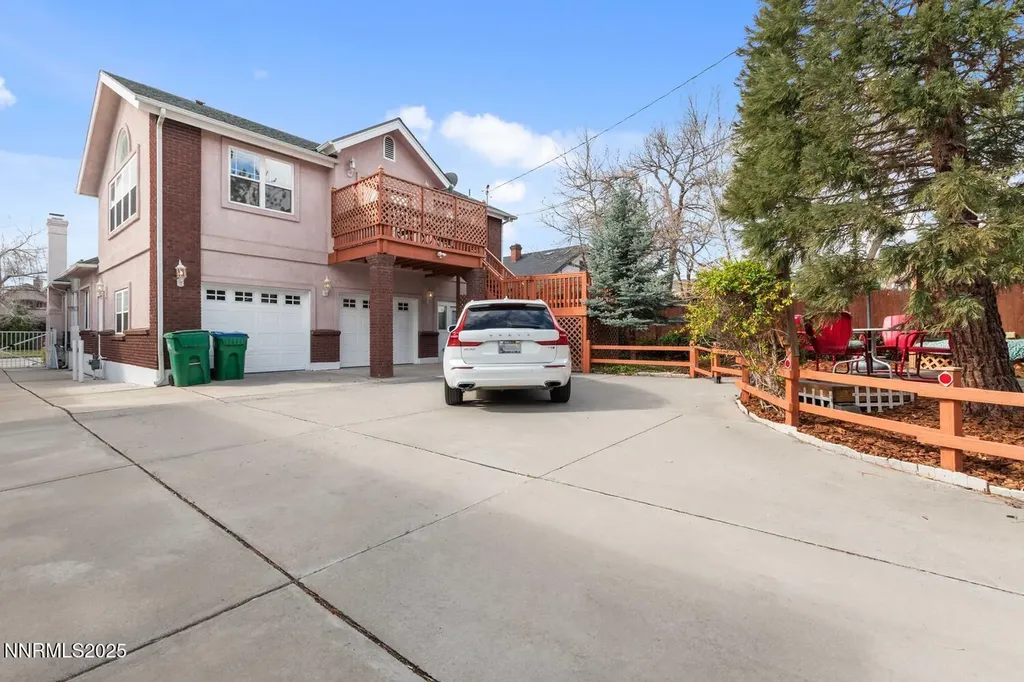 543 California Reno NV 89501