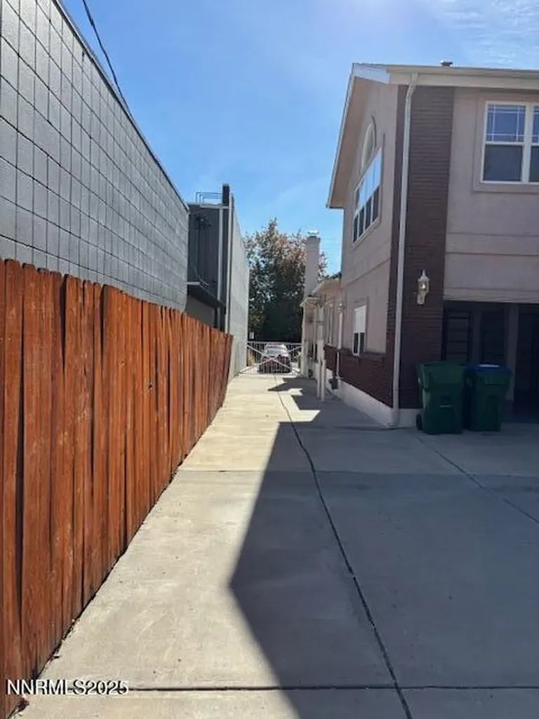 543 California Reno NV 89501