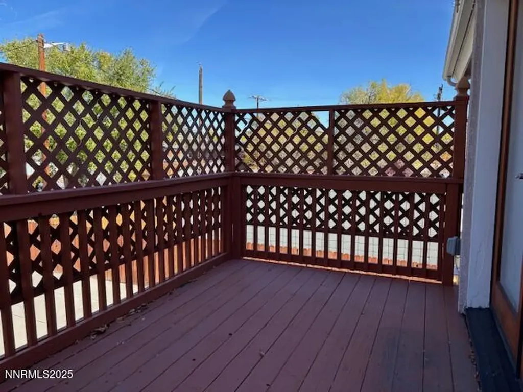 543 California Reno NV 89501