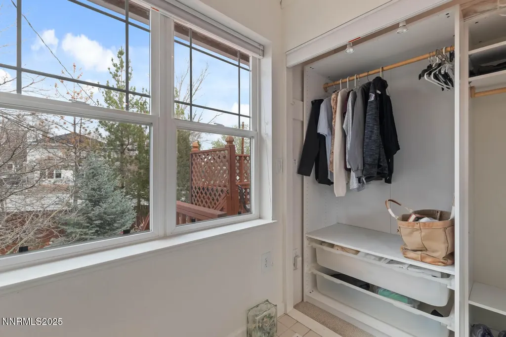 543 California Reno NV 89501