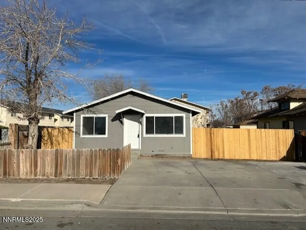 943 Front Fallon NV 89406