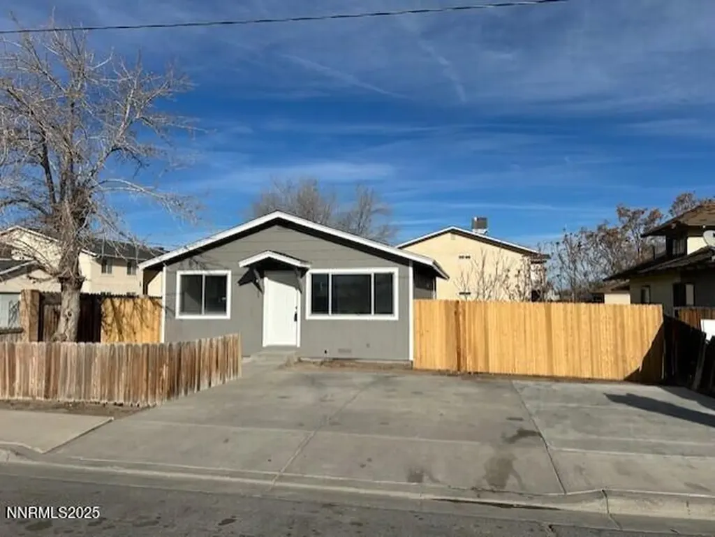 943 Front Fallon NV 89406
