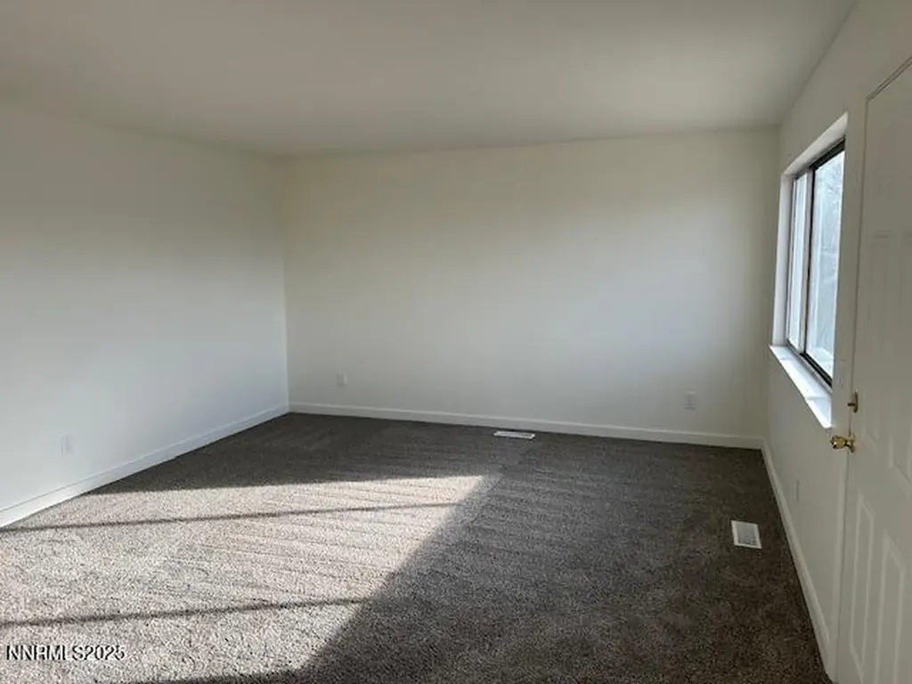 943 Front Fallon NV 89406