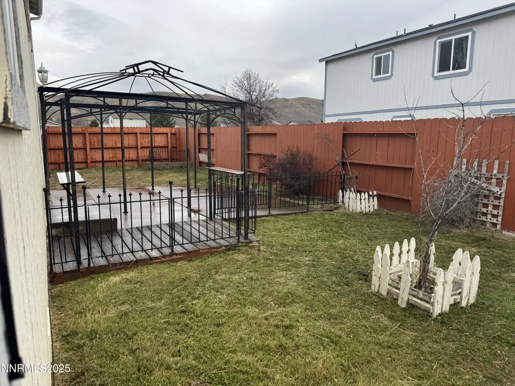 17782 Fossil Reno NV 89508