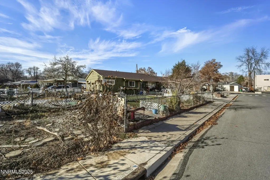 2021 1st Sparks NV 89431