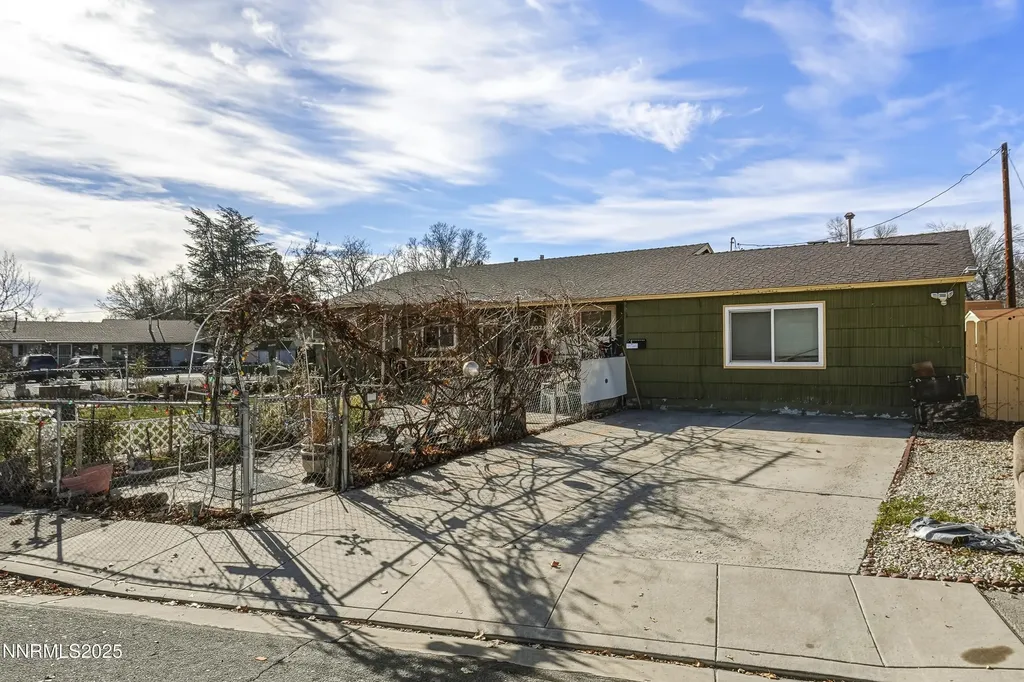2021 1st Sparks NV 89431