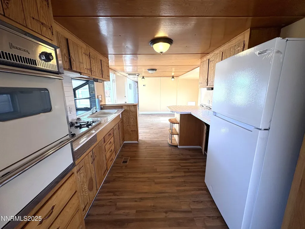 5884 Leon Sun Valley NV 89433
