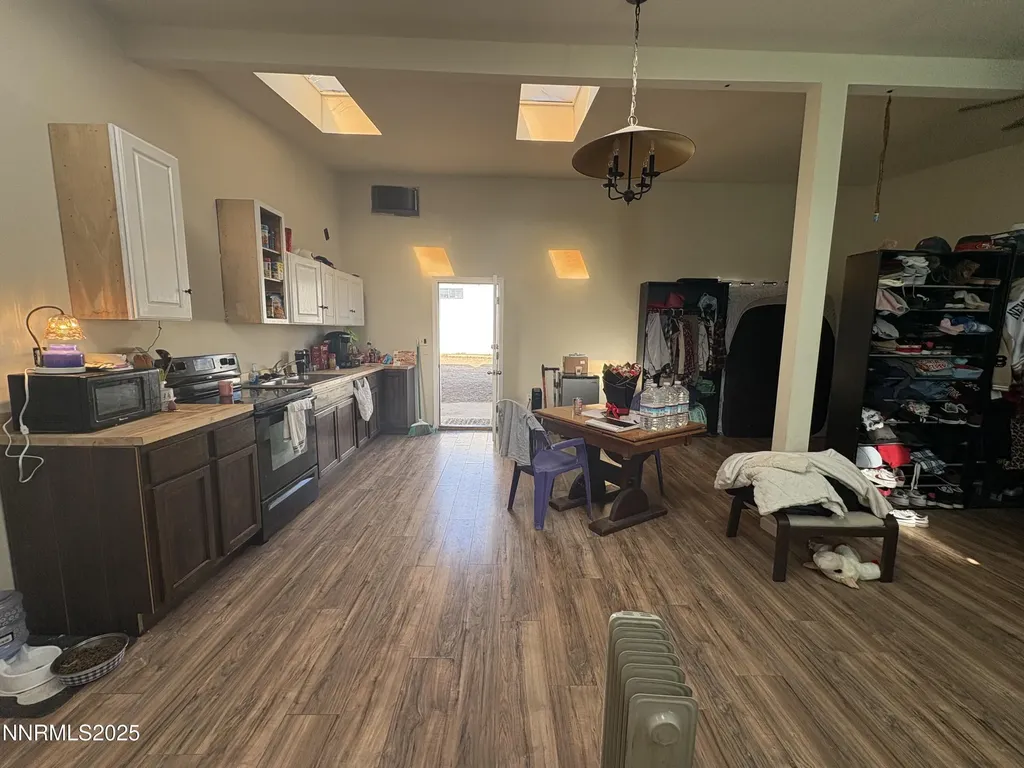 5884 Leon Sun Valley NV 89433