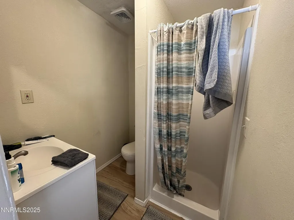 5884 Leon Sun Valley NV 89433