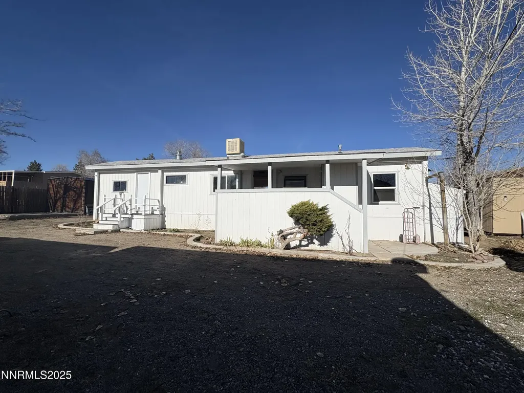 5884 Leon Sun Valley NV 89433