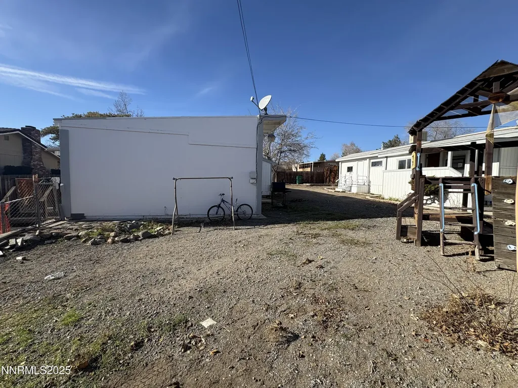 5884 Leon Sun Valley NV 89433