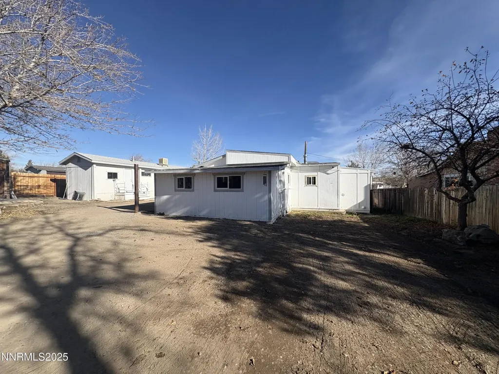 5884 Leon Sun Valley NV 89433