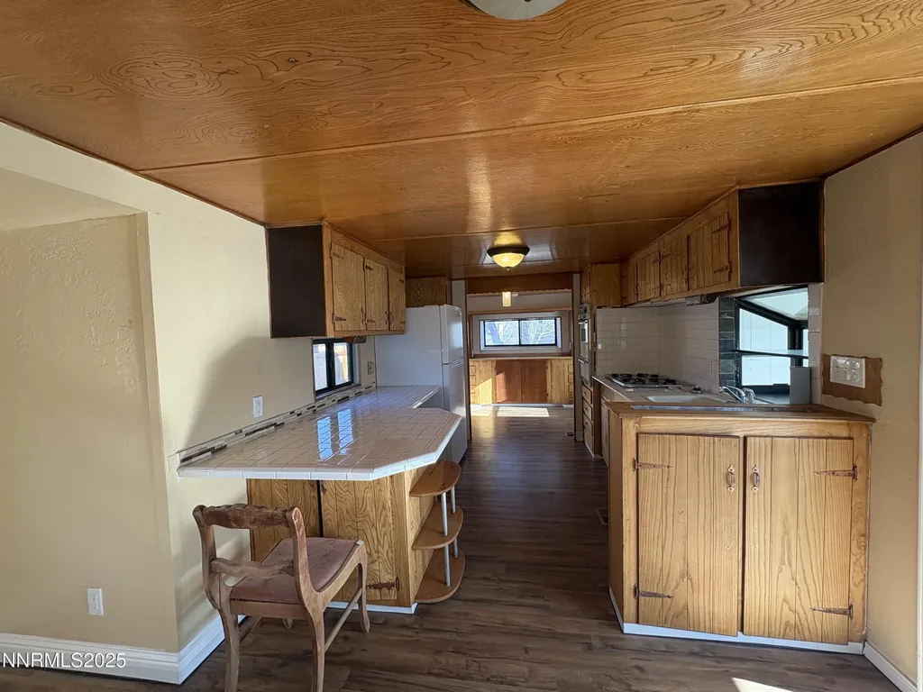 5884 Leon Sun Valley NV 89433