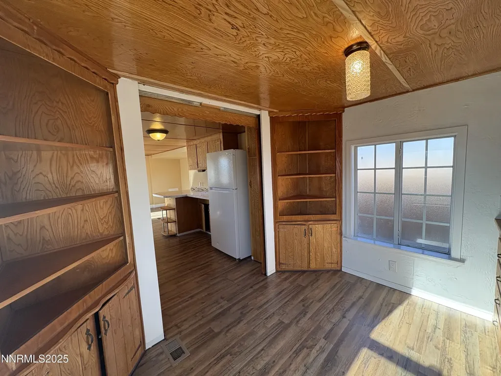 5884 Leon Sun Valley NV 89433