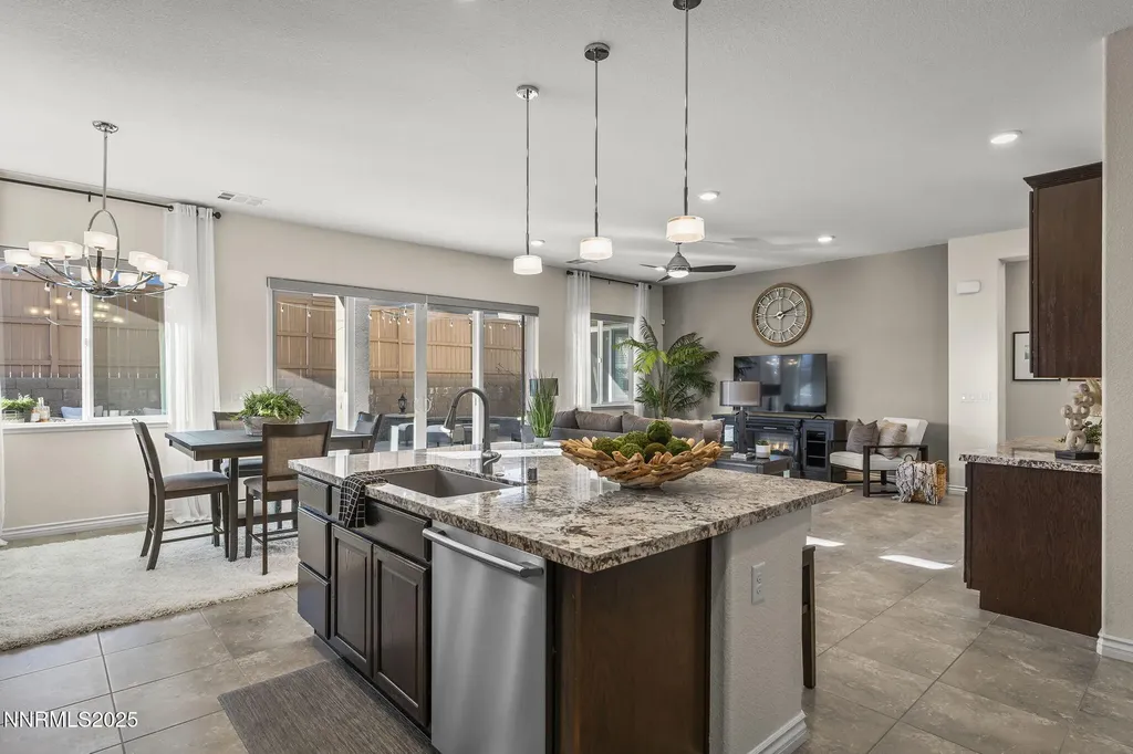 425 Chelmsford Reno NV 89439