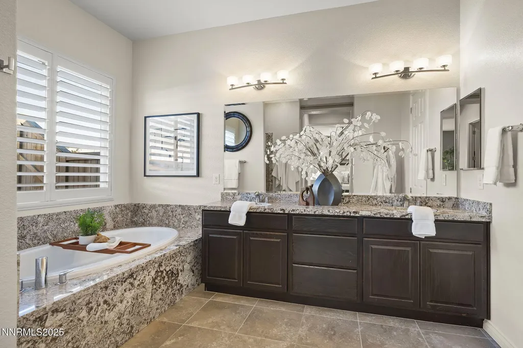 425 Chelmsford Reno NV 89439