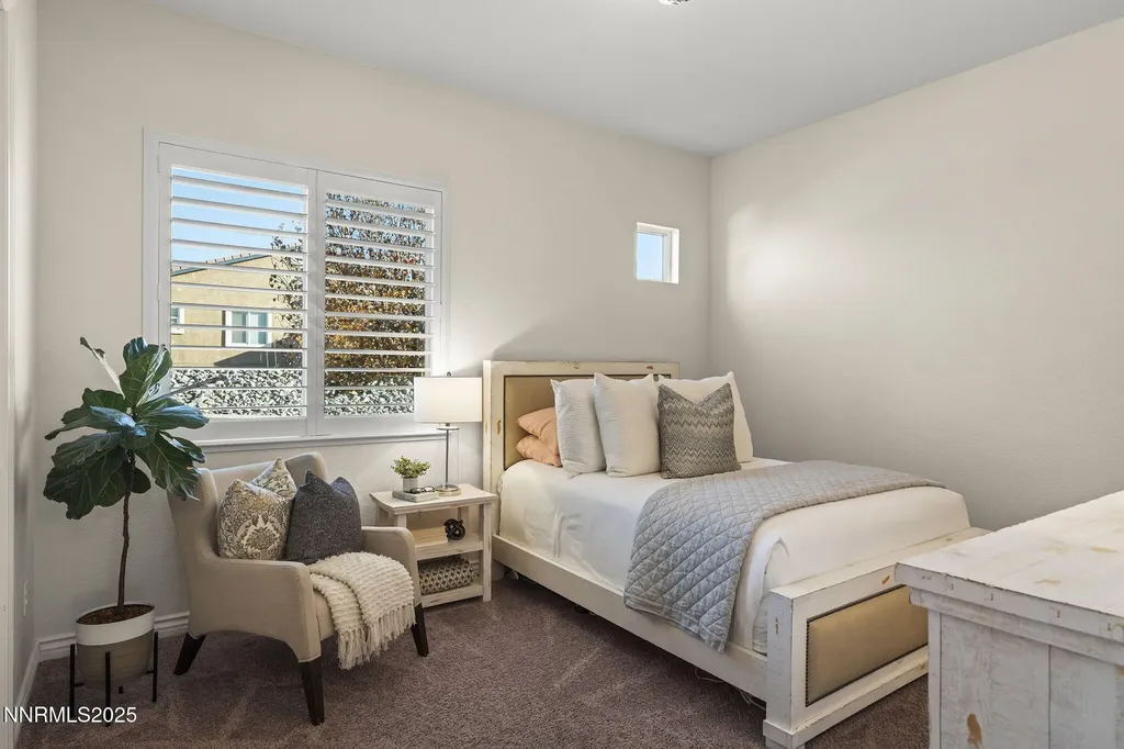 425 Chelmsford Reno NV 89439