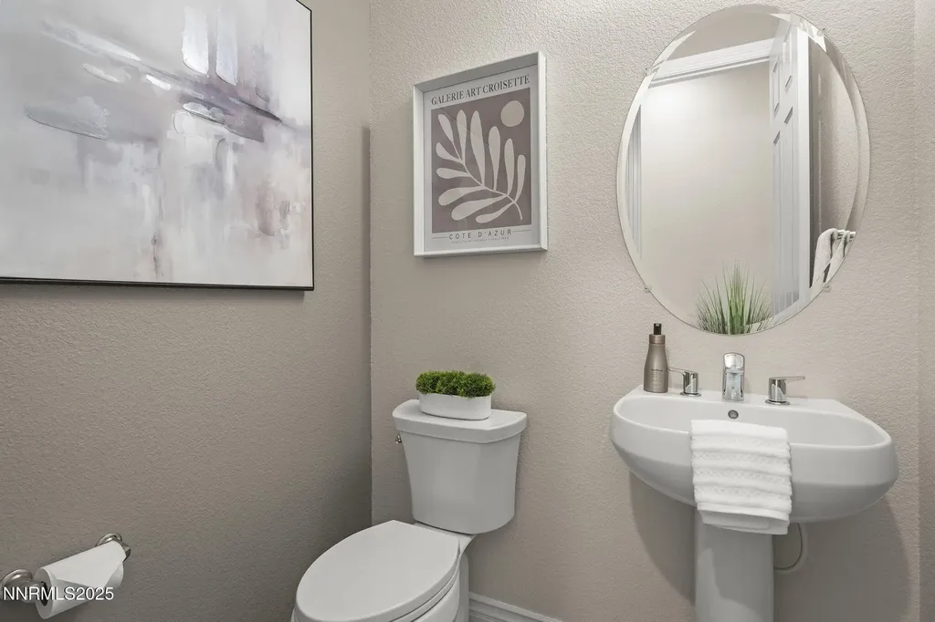 425 Chelmsford Reno NV 89439