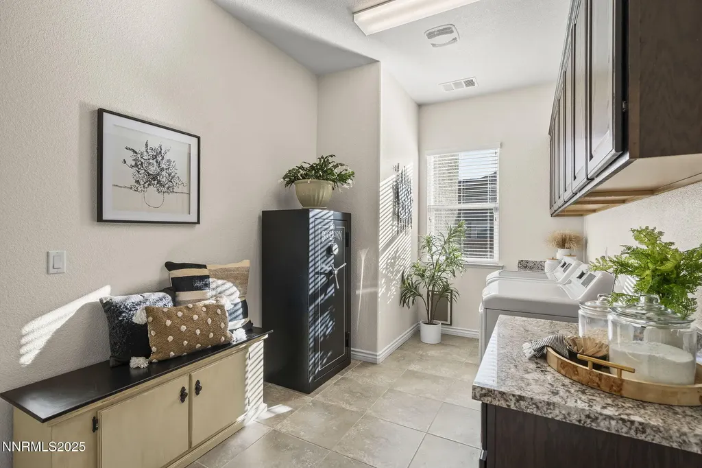 425 Chelmsford Reno NV 89439