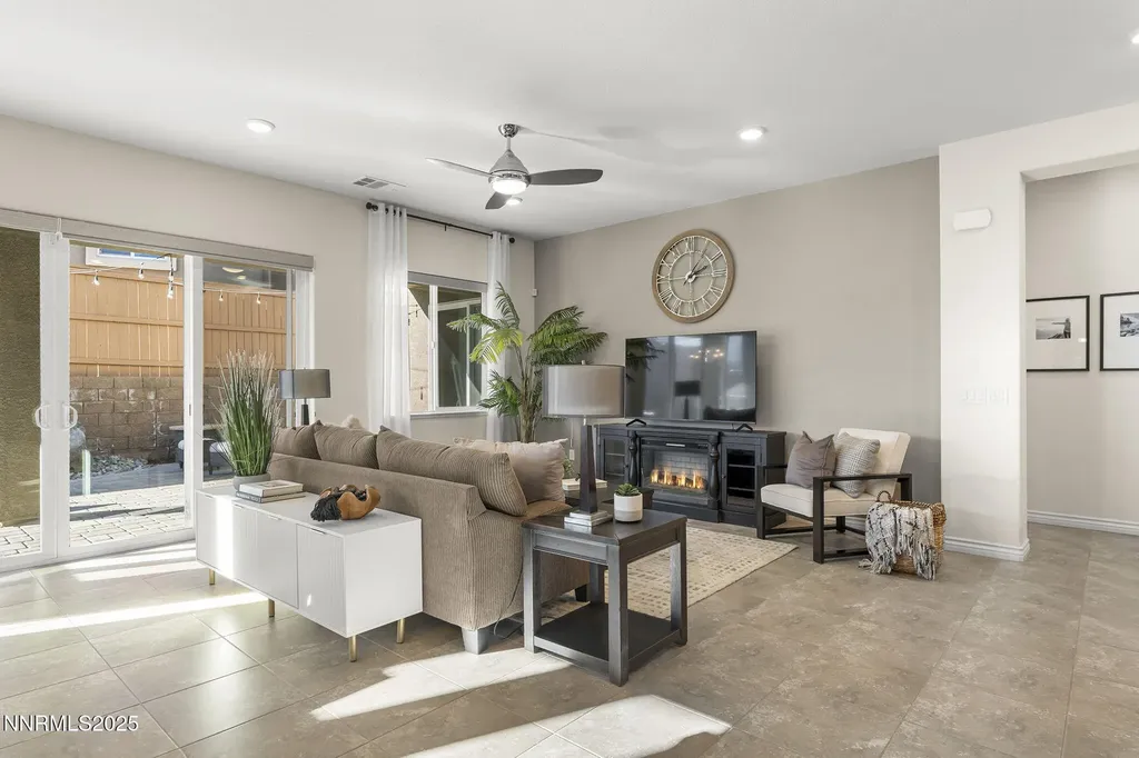 425 Chelmsford Reno NV 89439
