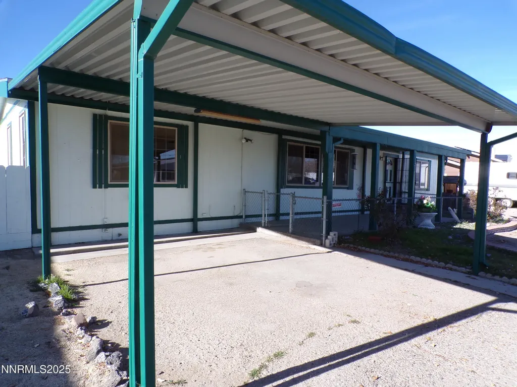 305 Parkland Fernley NV 89408