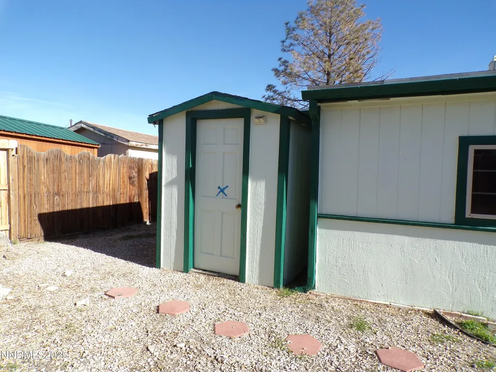 305 Parkland Fernley NV 89408